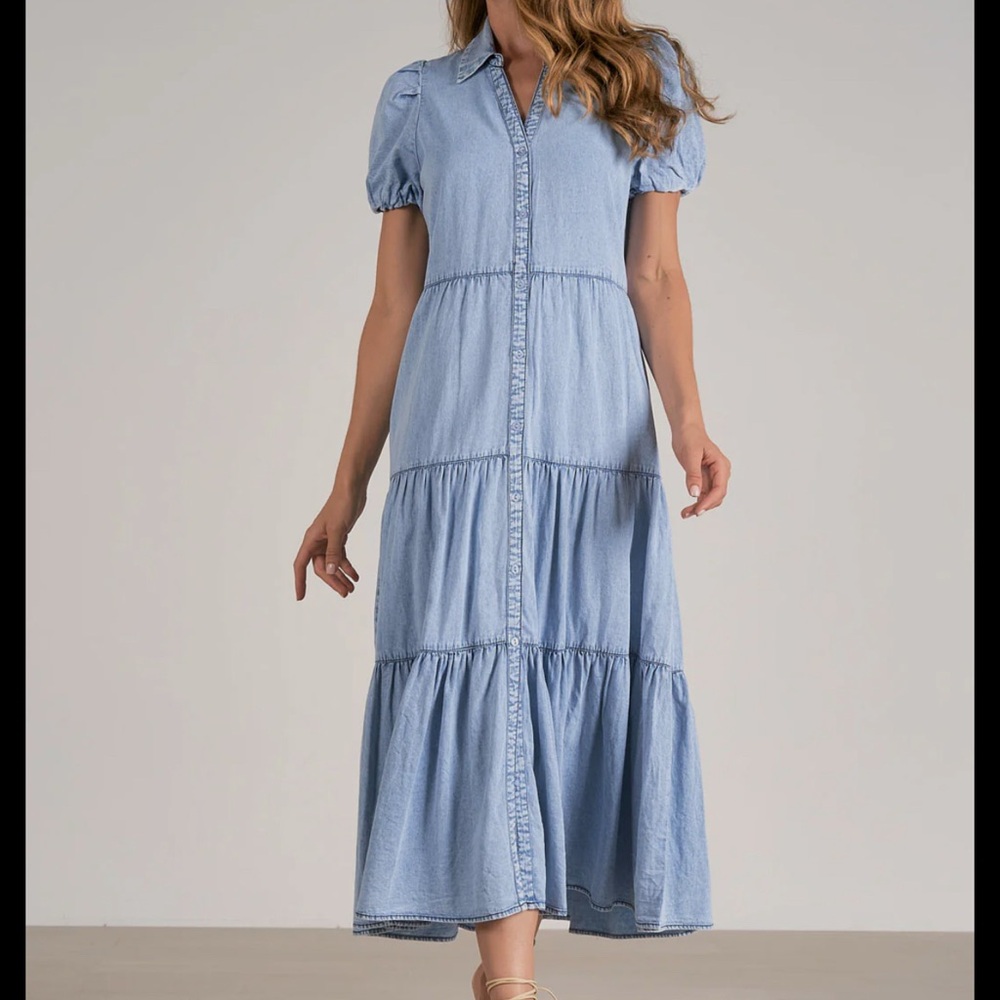 Elan shirt sleeve light denim Midi Dress